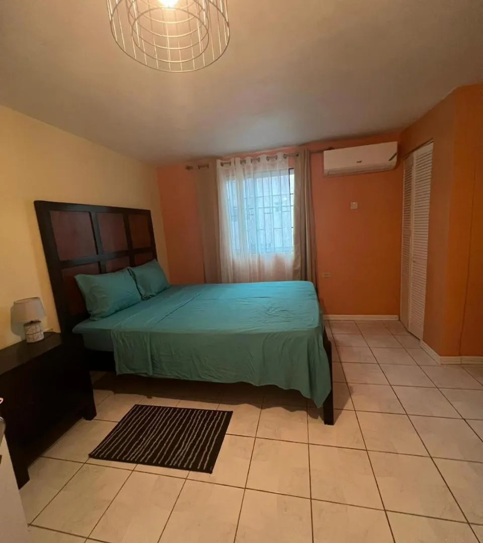 Paradies Apartments 1 Montego Bay